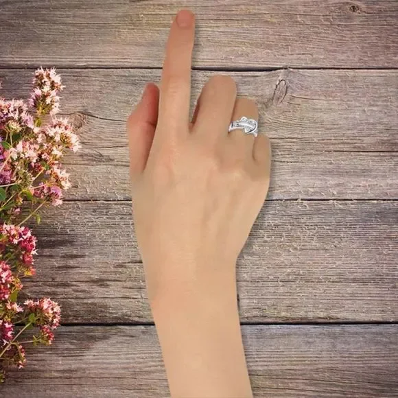 double heart ring with crystals - Picture 3 of 7